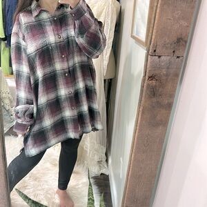 Levi's men’s Burgundy & Black Plaid thick flannel button down Shirt size XLarge